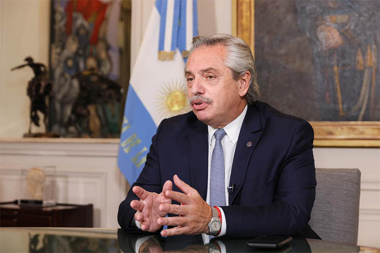 Vacinado hÃ¡ dois meses, presidente da Argentina testa para positivo para covid