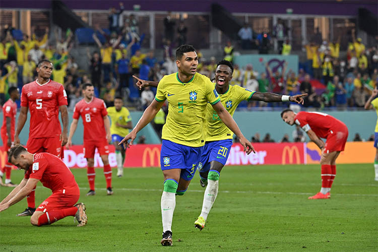 Com gol de Casemiro, Brasil vence a SuiÃ§a e garante vaga nas oitavas de final da Copa