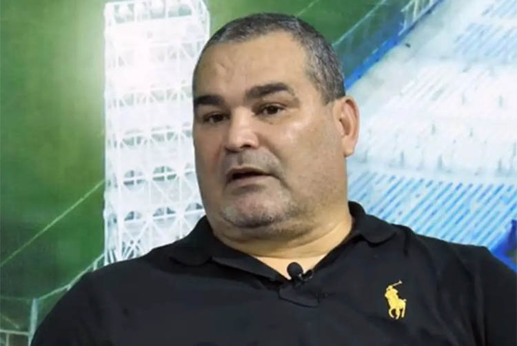 Ex-goleiro Chilavert  anuncia que vai disputar a presidÃªncia do Paraguai