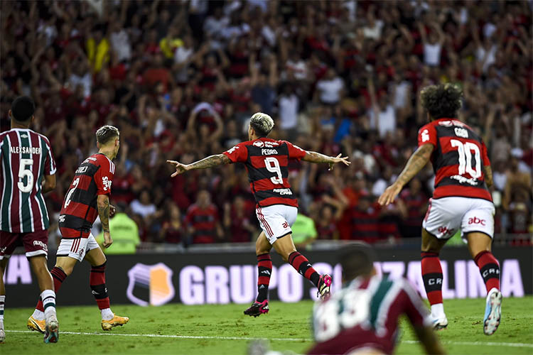 Em fim de semana de decisÃµes estaduais, Flamengo consegue maior vantagem