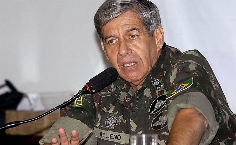 Cotado a vice de Bolsonaro, general afirma que estÃ¡ 'pronto para cumprir a missÃ£o'
