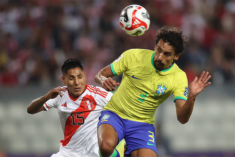 Brasil vence Peru e segue lÃ­der das EliminatÃ³rias, apÃ³s duas rodadas