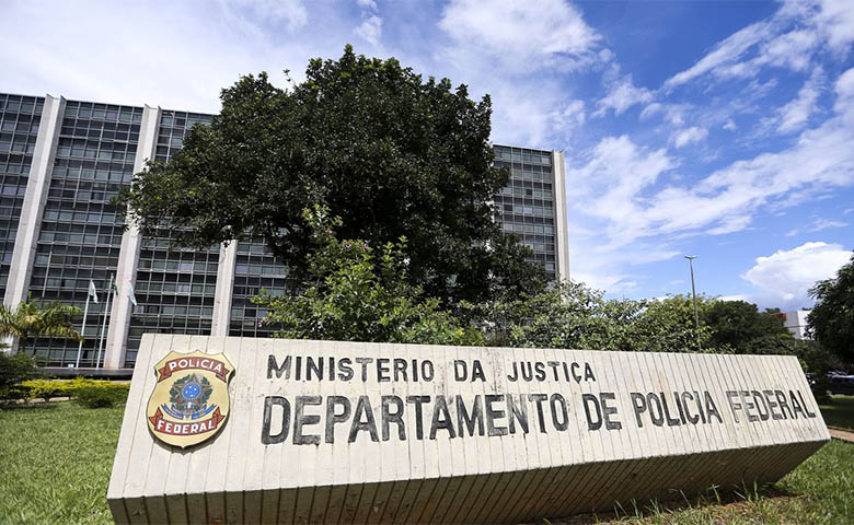 PolÃ­cia Federal estende prazo para estrangeiros regularizarem situaÃ§Ã£o no Brasil