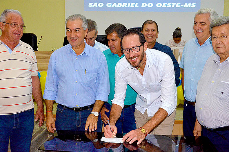 Em SÃ£o Gabriel do Oeste, Tomazoni se filia ao PSDB que chega a 42 prefeitos em MS