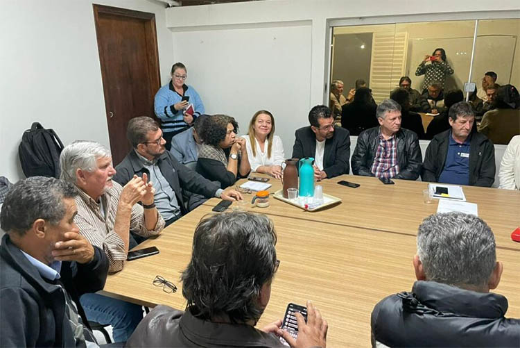 Zeca e Giselle Marques sÃ£o os nomes do PT para disputar a Prefeitura de Campo Grande