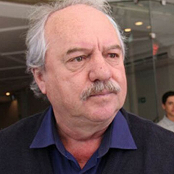 Ex-vice-governador Moacir Kohl Ã© internado em Campo Grande