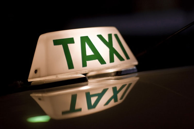 Novas regras para concessÃ£o do serviÃ§o de taxi aprovadas em comissÃ£o da CÃ¢mara