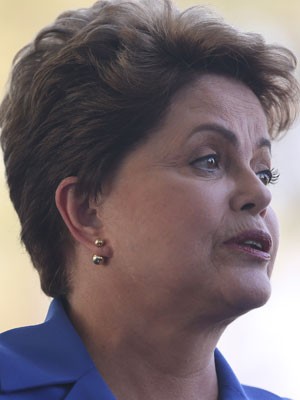 Brinco da Dilma vira moda