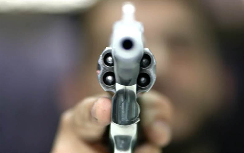 Governo Bolsonaro zera imposto para importaÃ§Ã£o de revÃ³lveres e pistolas