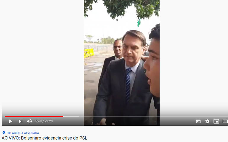 'Esquece o PSL' diz Bolsonaro para apoiador na saÃ­da do Alvorada: vÃ­deo