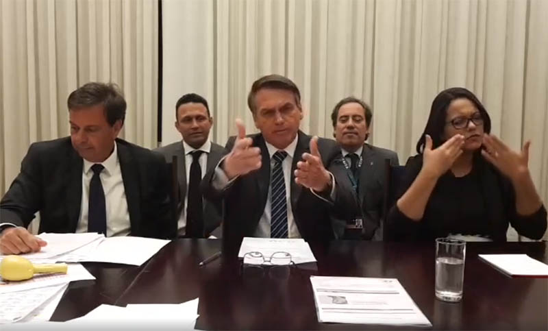 Criticado por Luciano Huck, Bolsonaro afirma: 'a gente vai mostrar o que vocÃª fez'