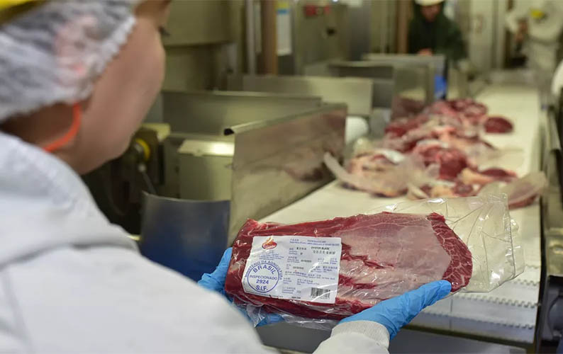 China suspende embargo e retoma a importaÃ§Ã£o de carne bovina do Brasil