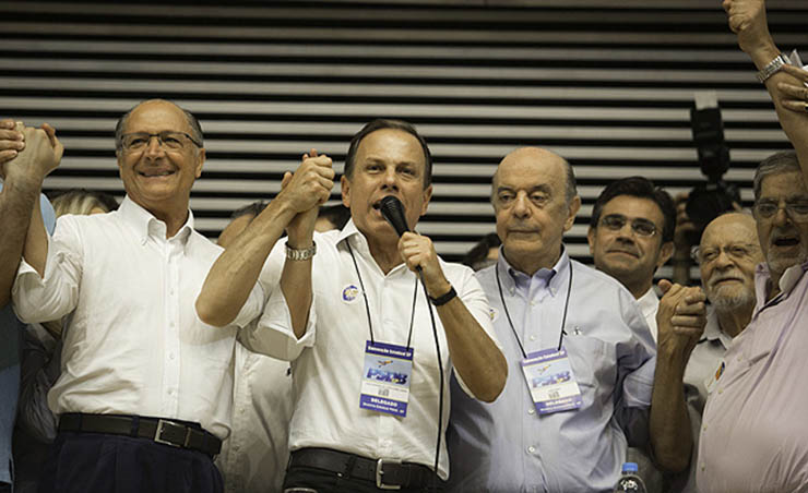 Tucanos de SP lanÃ§am Alckmin para 2018 e pedem 'fora AÃ©cio' do comando do PSDB