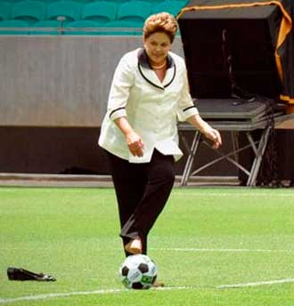 Copa nos ombros da Dilma