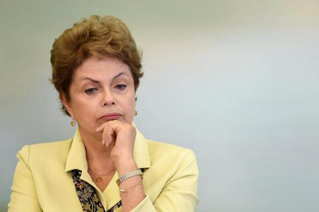 Com 9% de aprovaÃ§Ã£o, Dilma hoje sÃ³ supera mÃ¡ fase de Sarney em 89 diz pesquisa Ibope