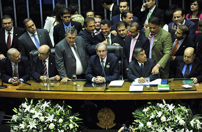 Eduardo Cunha derrota governo e se elege presidente da CÃ¢mara. Mandetta Ã© suplente