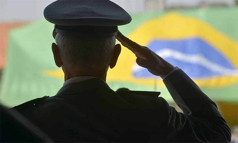 Comandantes das ForÃ§as Armadas planejam antecipar posses dos indicados por Lula
