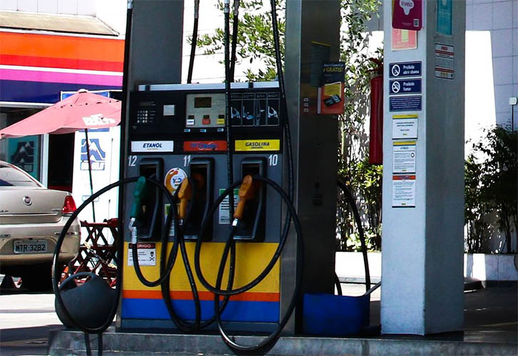 CÃ¢mara aprova MP sobre etanol, mas barra gasolina de qualquer marca nos postos