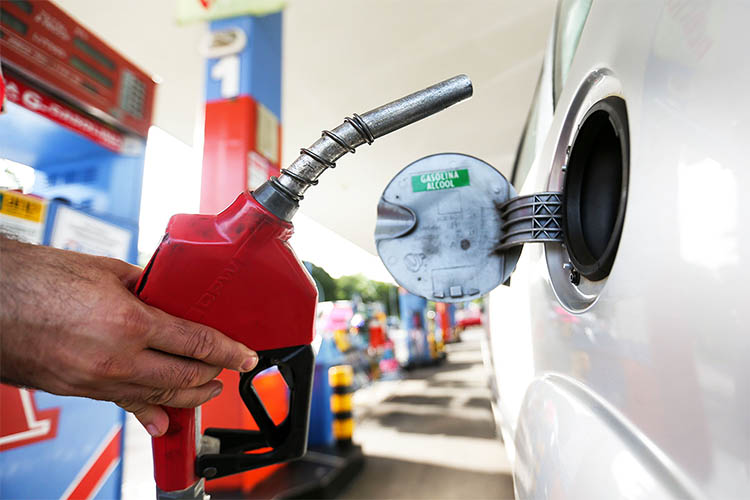 PreÃ§o mÃ©dio da gasolina em MS Ã© o terceiro menor do paÃ­s, diz pesquisa da ANP