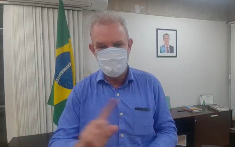 Foi 'barriga' da Folha, diz secretÃ¡rio de MS em vÃ­deo ao negar uso de 'vacinas vencidas'