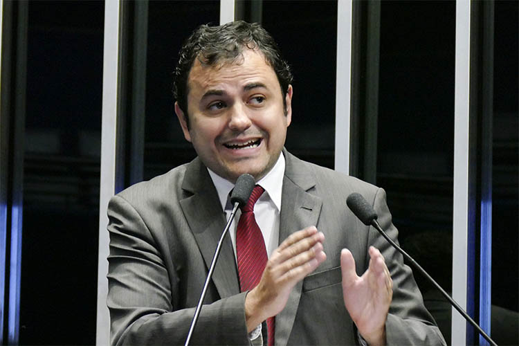 PrÃ©-candidato Ã  PresidÃªncia do PSOL, Glauber Braga visita Campo Grande neste sÃ¡bado