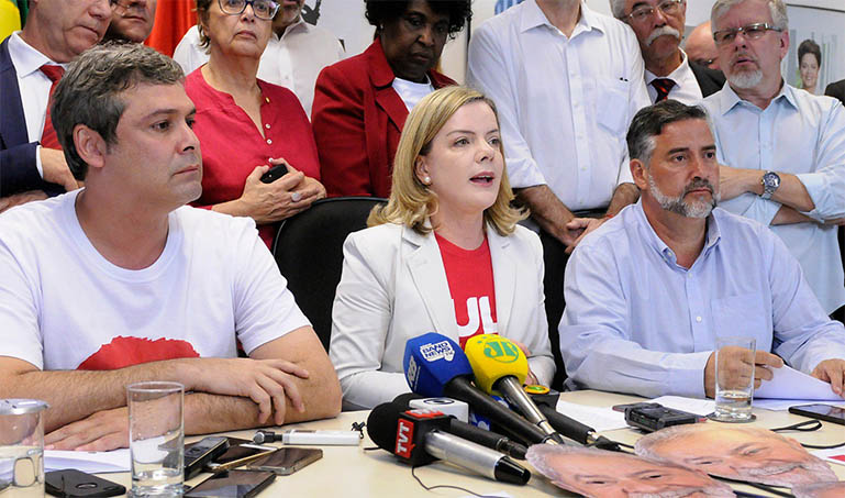 PT anuncia boicote Ã  posse de Bolsonaro