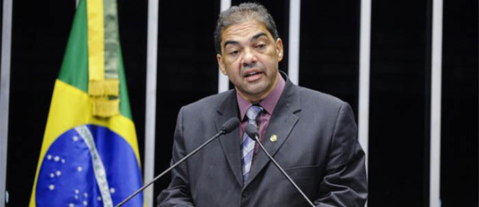 Janot rejeita queixa contra senador que disse nomear 'atÃ© melancia' para cargo federal