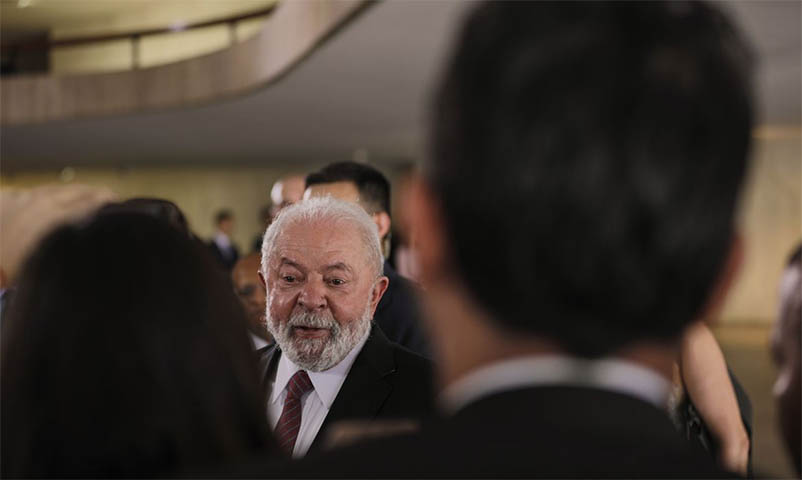 ApÃ³s cirurgia, Lula vai despachar por quatro semanas no PalÃ¡cio da Alvorada