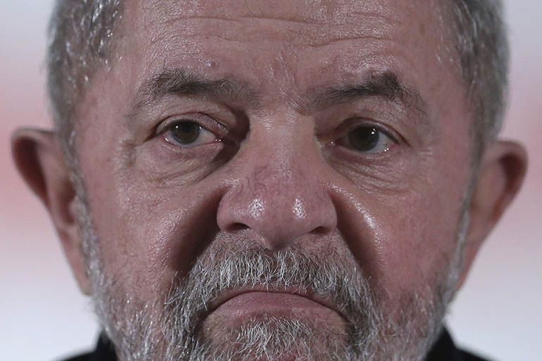 Moro condena Lula a 9 anos de prisÃ£o