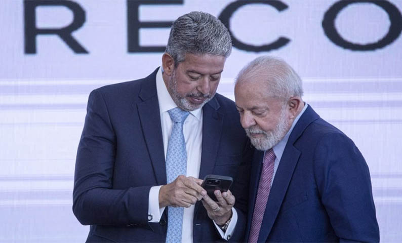 Lula define reforma ministerial