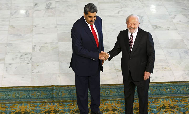 Ao lado de Maduro, Lula defende uniÃ£o de paÃ­ses latino-americanos
