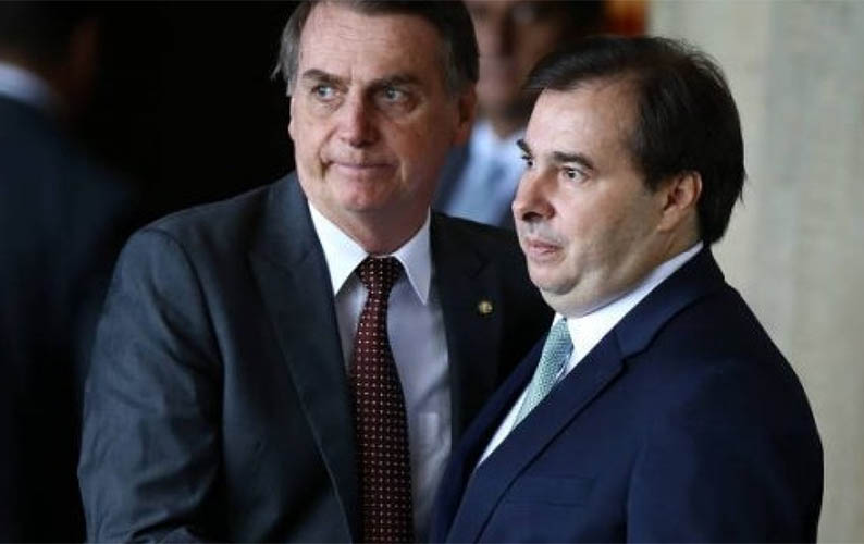 ApÃ³s caso de Brasil x Argentina, Maia cobra da Anvisa o mesmo rigor contra Bolsonaro