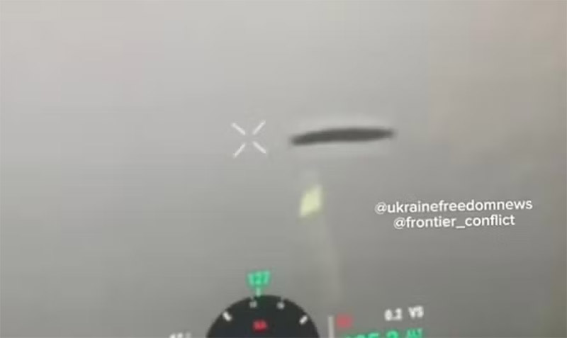 Drone de militares da UcrÃ¢nia filma Ovni em zona de guerra com a RÃºssia: veja o vÃ­deo