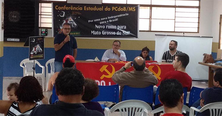 Comunistas reelegem presidente do PCdoB em MS e defendem frente contra Azambuja