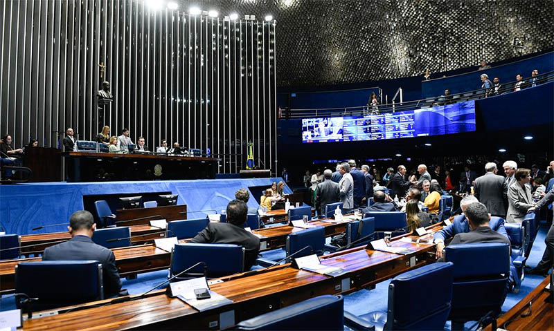 Congresso aprova MP do novo salÃ¡rio mÃ­nimo que amplia isenÃ§Ã£o do Imposto de Renda