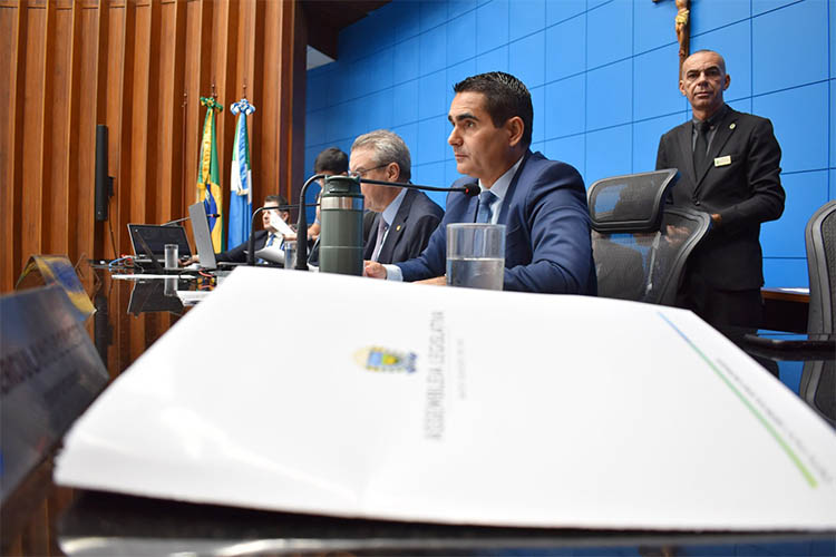 Deputados aprovam aumento de salÃ¡rios do vice-governador e secretÃ¡rios de Estado de MS