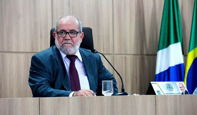 FuncionÃ¡ria 'fantasma' leva juÃ­za a afastar presidente da CÃ¢mara de Ãgua Clara